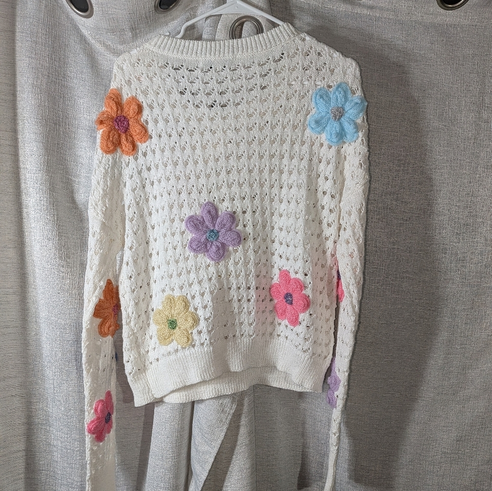 NWT John + Jenn Helx Floral Crochet Applique Sweater In Medium - Picture 11 of 13